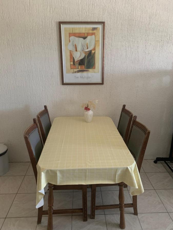 Apartmani Dzapo 斯里马 外观 照片