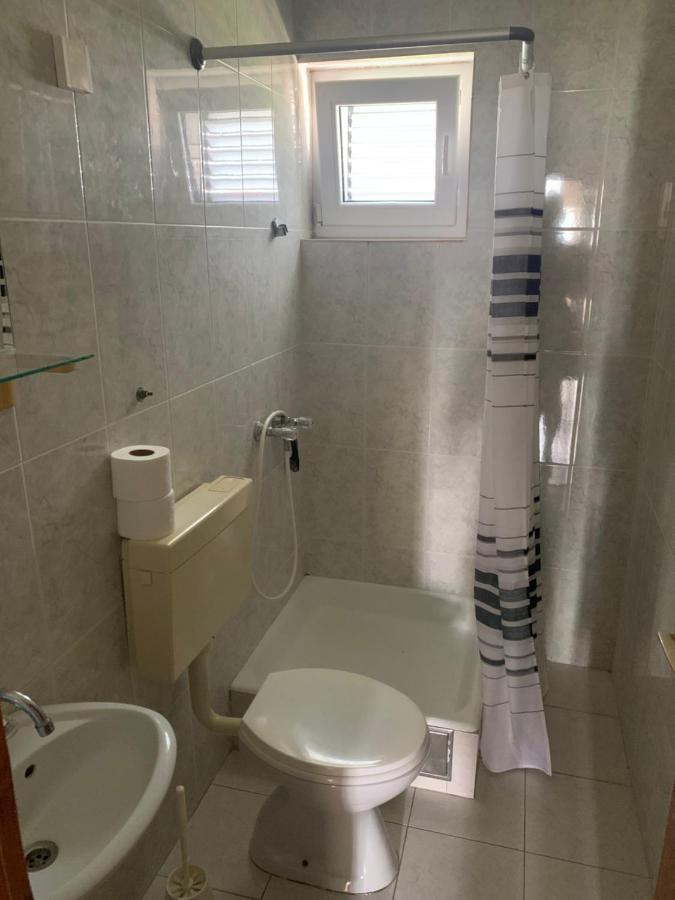 Apartmani Dzapo 斯里马 外观 照片