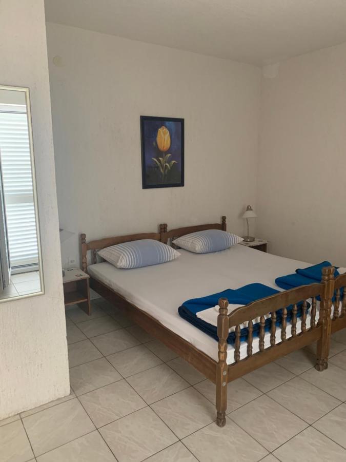 Apartmani Dzapo 斯里马 外观 照片